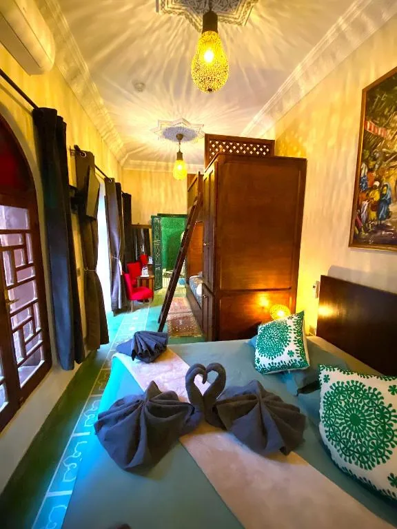 Comfort Quadruple Room — Riad La Perle Rouge